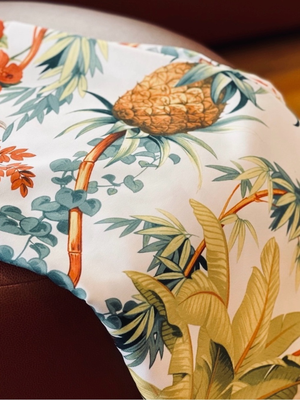 Tommy Bahama “Tortuga” Tropical Botanical Indoor/Outdoor Oblong Tablecloth NWT! - Picture 2 of 8
